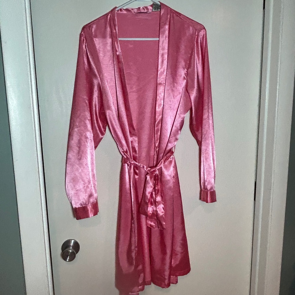 Chanteuse Pink Satin Robe Kimono Long Sleeve Tie‎ Waist L